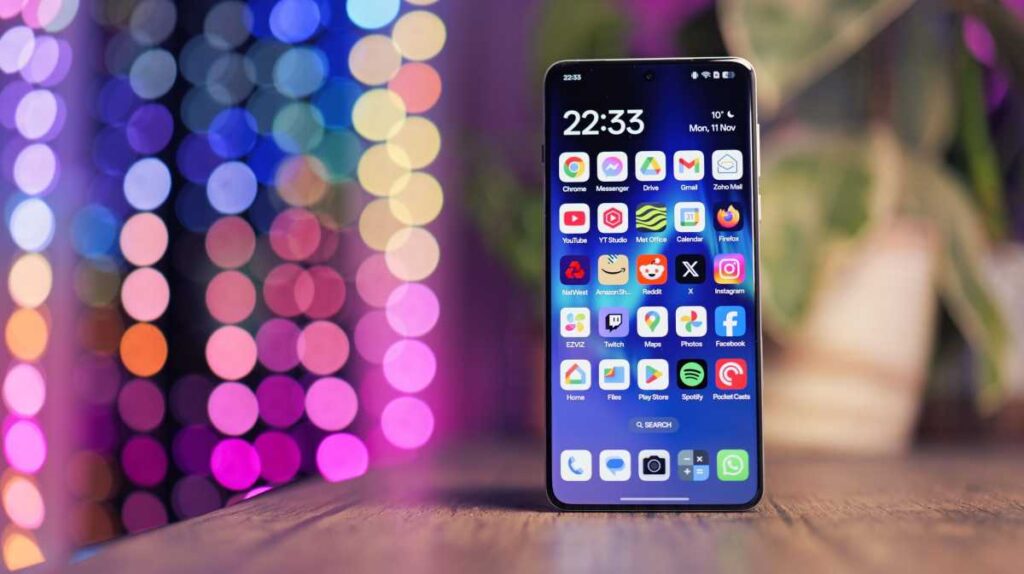 "Oppo's Eye-Catching Flagships Return! Find X8 & X8 Pro Arrive Worldwide"